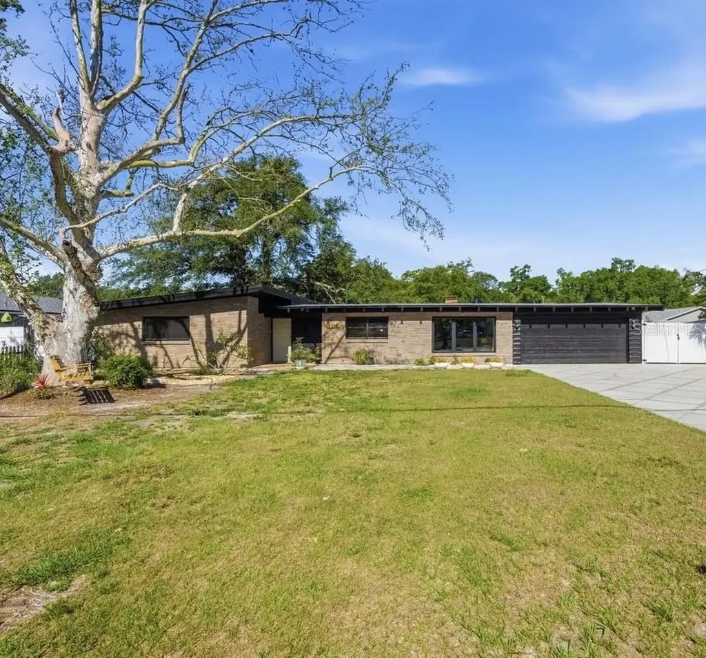 9718 N Oregon Avenue Tampa FL 33612