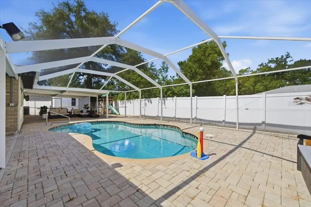 9718 N Oregon Avenue Tampa FL 33612