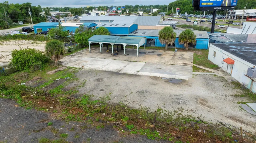 6464 E Colonial Drive Orlando FL 32807