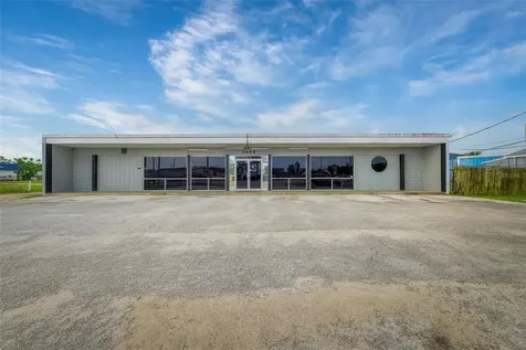 6464 E Colonial Drive Orlando FL 32807