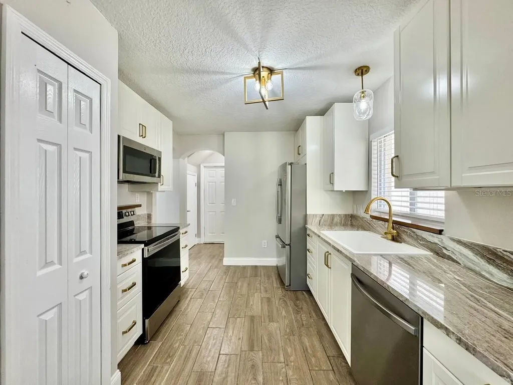 13014 Fennway Ridge Drive Riverview FL 33579
