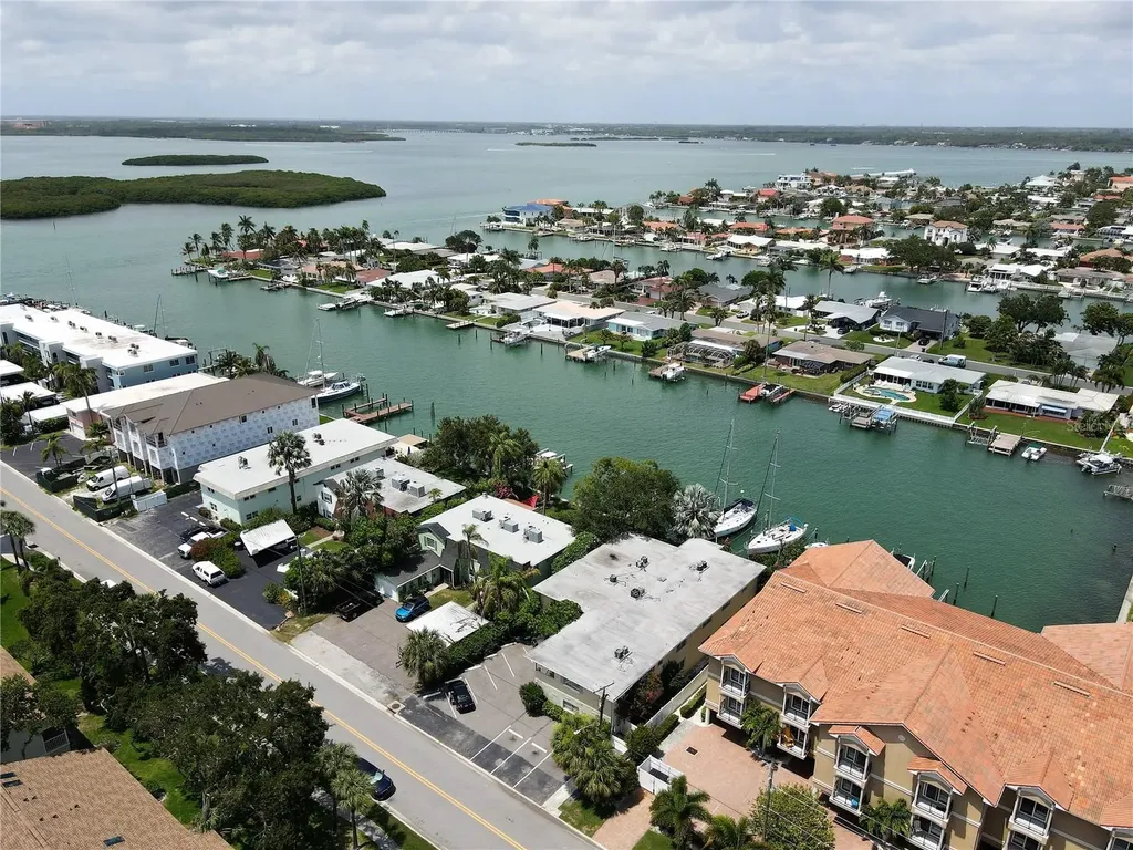 12175 3rd Street E Treasure Island FL 33706