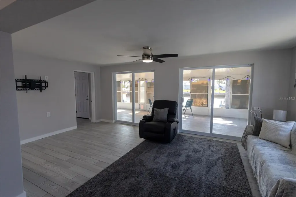 12739 1st Isle Hudson FL 34667