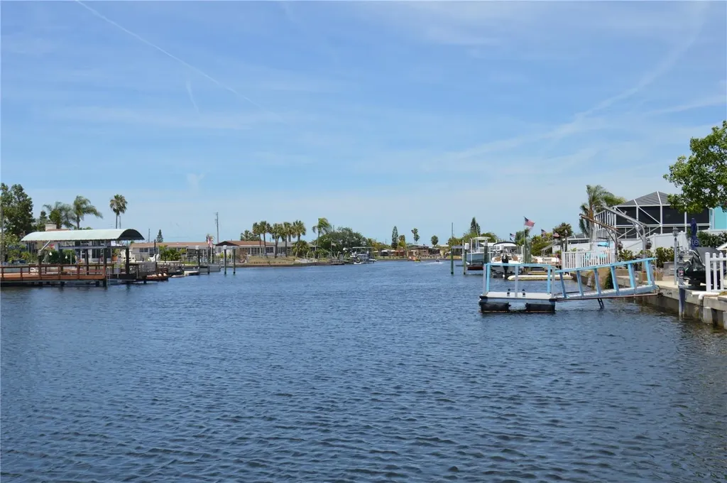 12739 1st Isle Hudson FL 34667