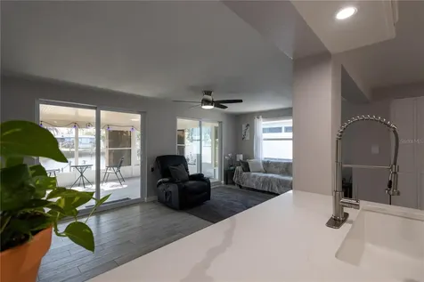 12739 1st Isle Hudson FL 34667