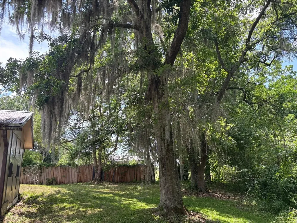 333 Riviera Drive Crescent City FL 32112