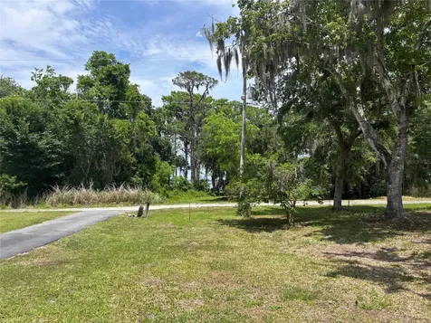 333 Riviera Drive Crescent City FL 32112