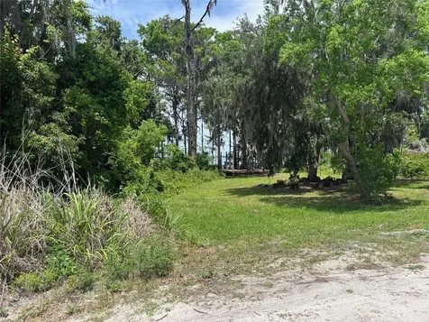 333 Riviera Drive Crescent City FL 32112