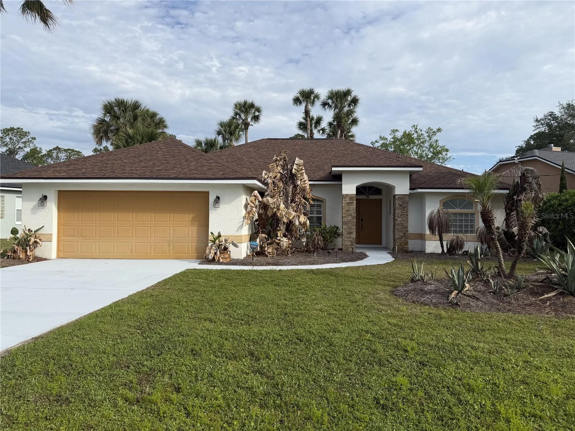 11 White Oak Lane Palm Coast FL 32164
