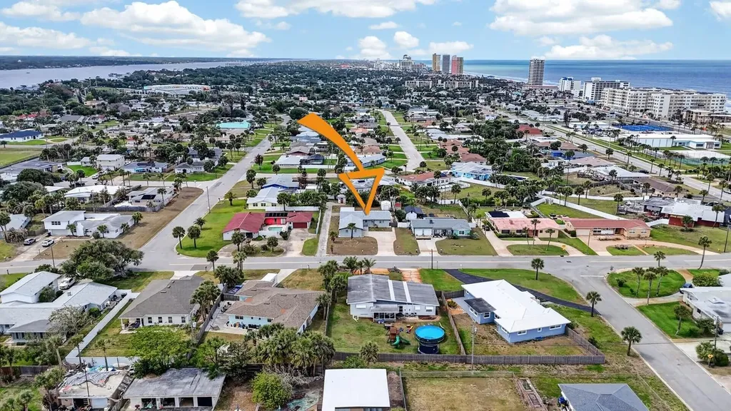 1027 Bel Aire Drive Daytona Beach FL 32118