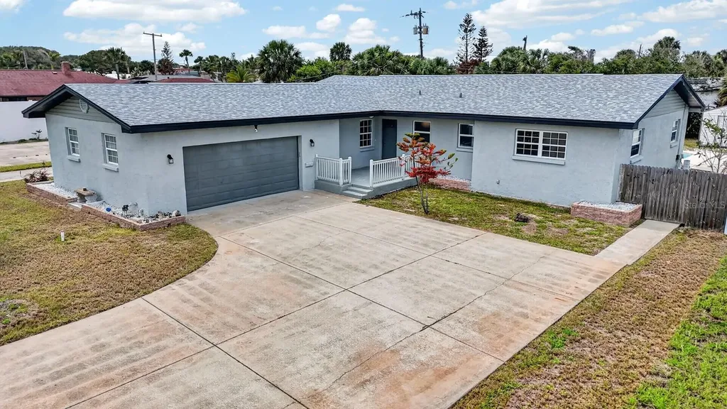 1027 Bel Aire Drive Daytona Beach FL 32118