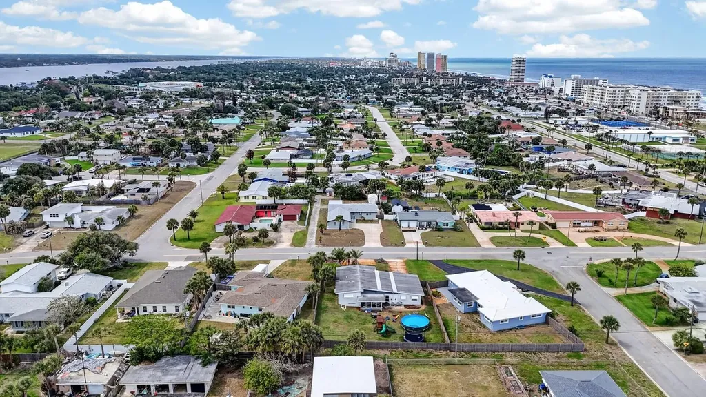 1027 Bel Aire Drive Daytona Beach FL 32118