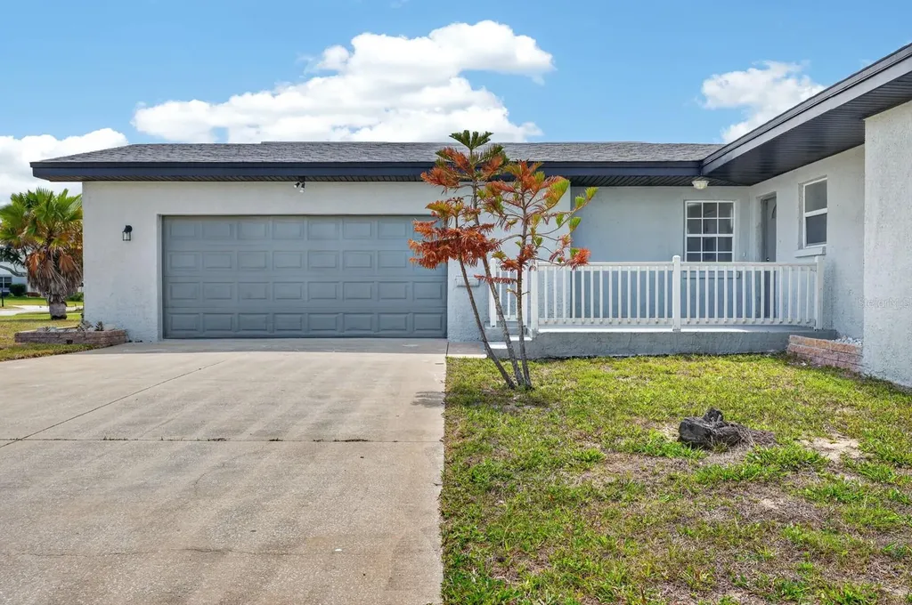 1027 Bel Aire Drive Daytona Beach FL 32118