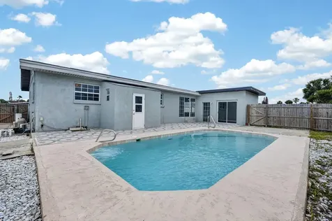 1027 Bel Aire Drive Daytona Beach FL 32118