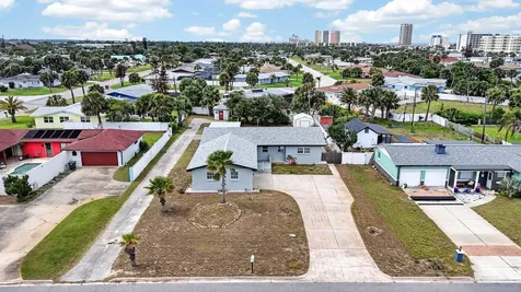 1027 Bel Aire Drive Daytona Beach FL 32118