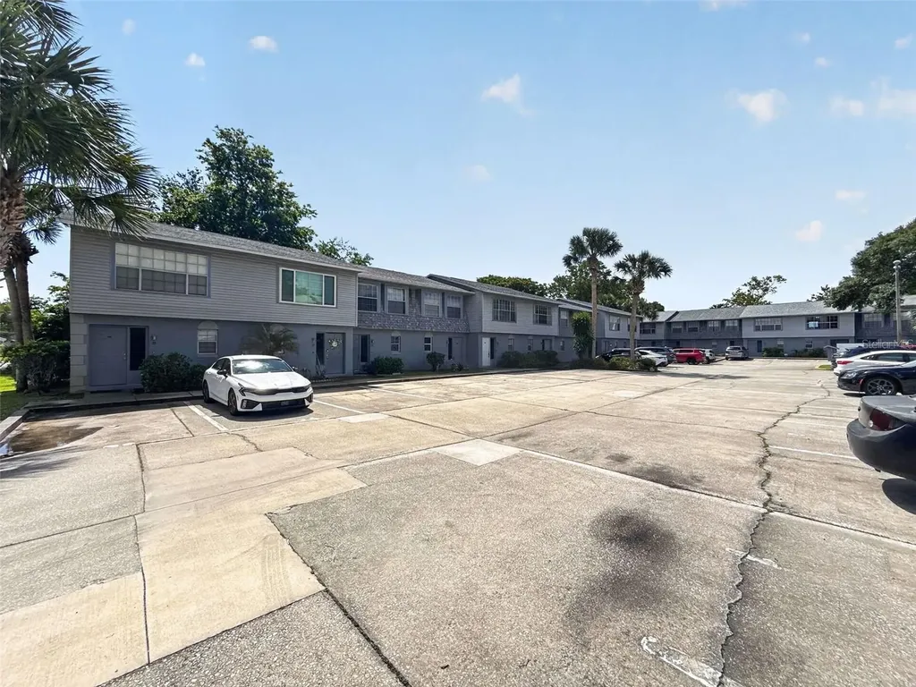 175 Yorktowne Drive Daytona Beach FL 32119