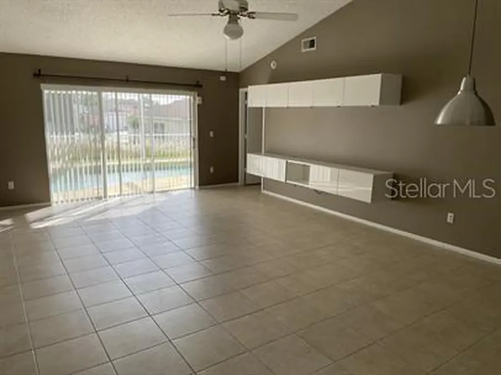 3041 Bloomsbury Drive Kissimmee FL 34747