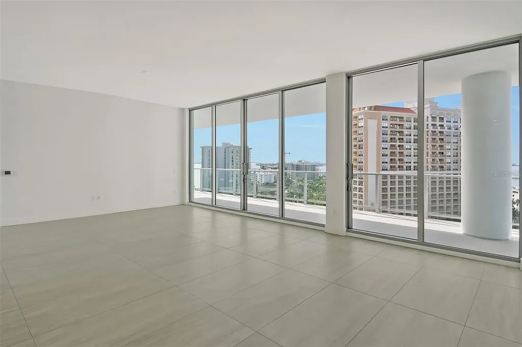 301 Quay Commons Sarasota FL 34236