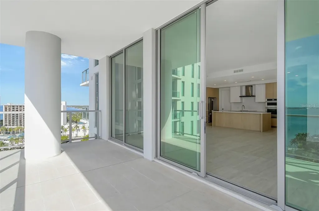 301 Quay Commons Sarasota FL 34236
