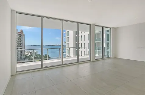 301 Quay Commons Sarasota FL 34236