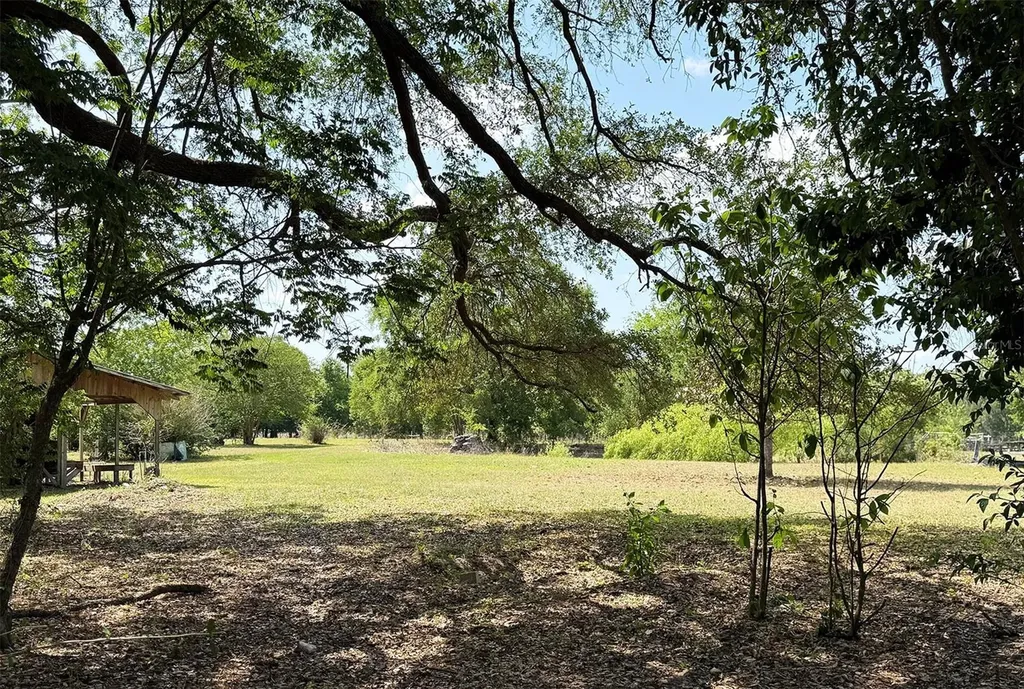 18919 NW 62nd Avenue Alachua FL 32615