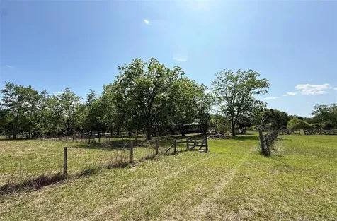 18919 NW 62nd Avenue Alachua FL 32615