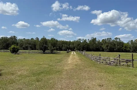 18919 NW 62nd Avenue Alachua FL 32615