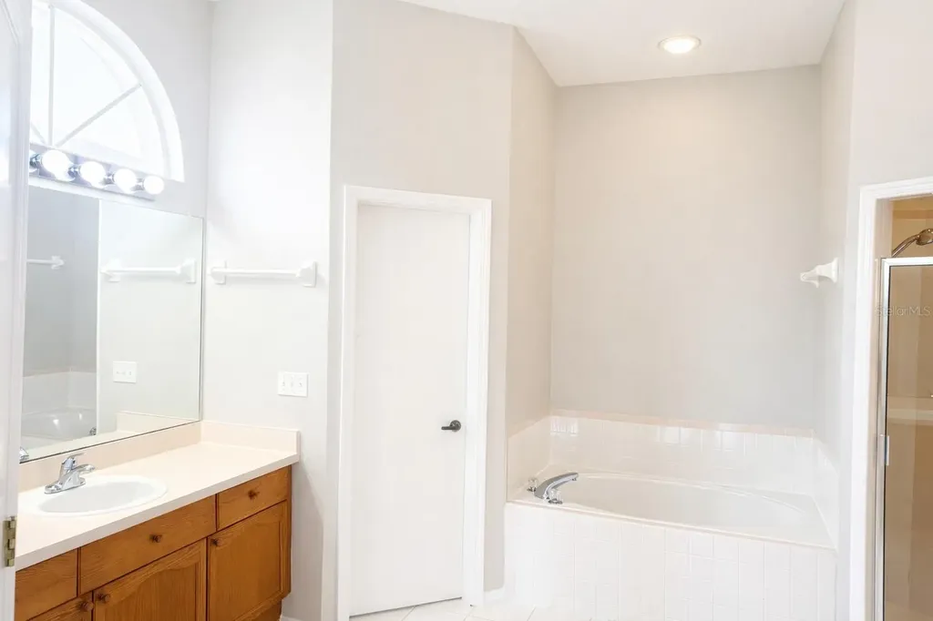 28202 Brokenmead Path Wesley Chapel FL 33543