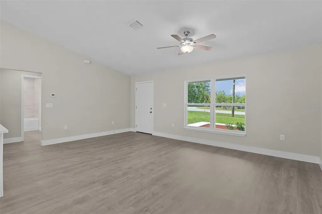 44 Malauka Drive Ocklawaha FL 32179
