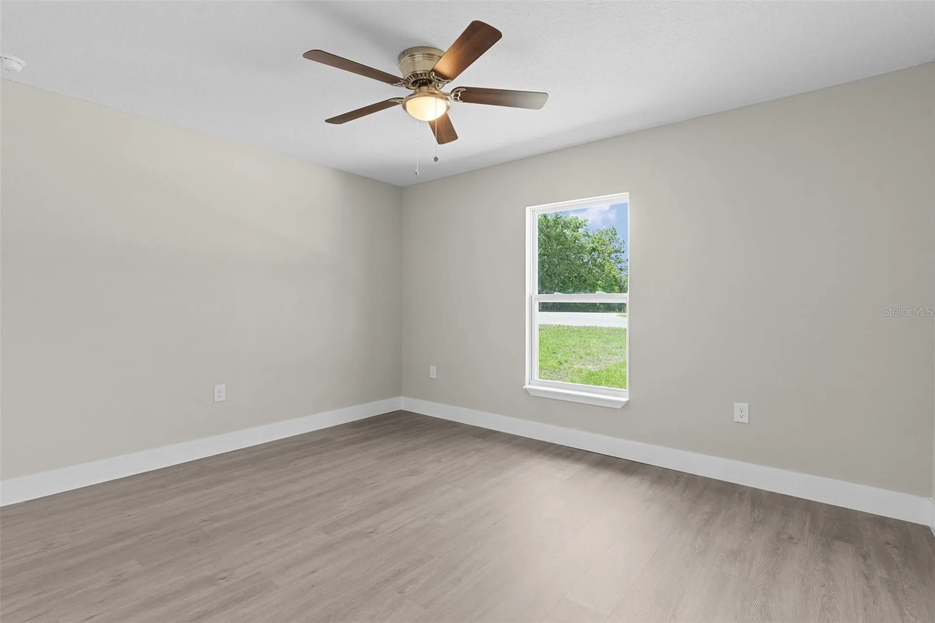 44 Malauka Drive Ocklawaha FL 32179