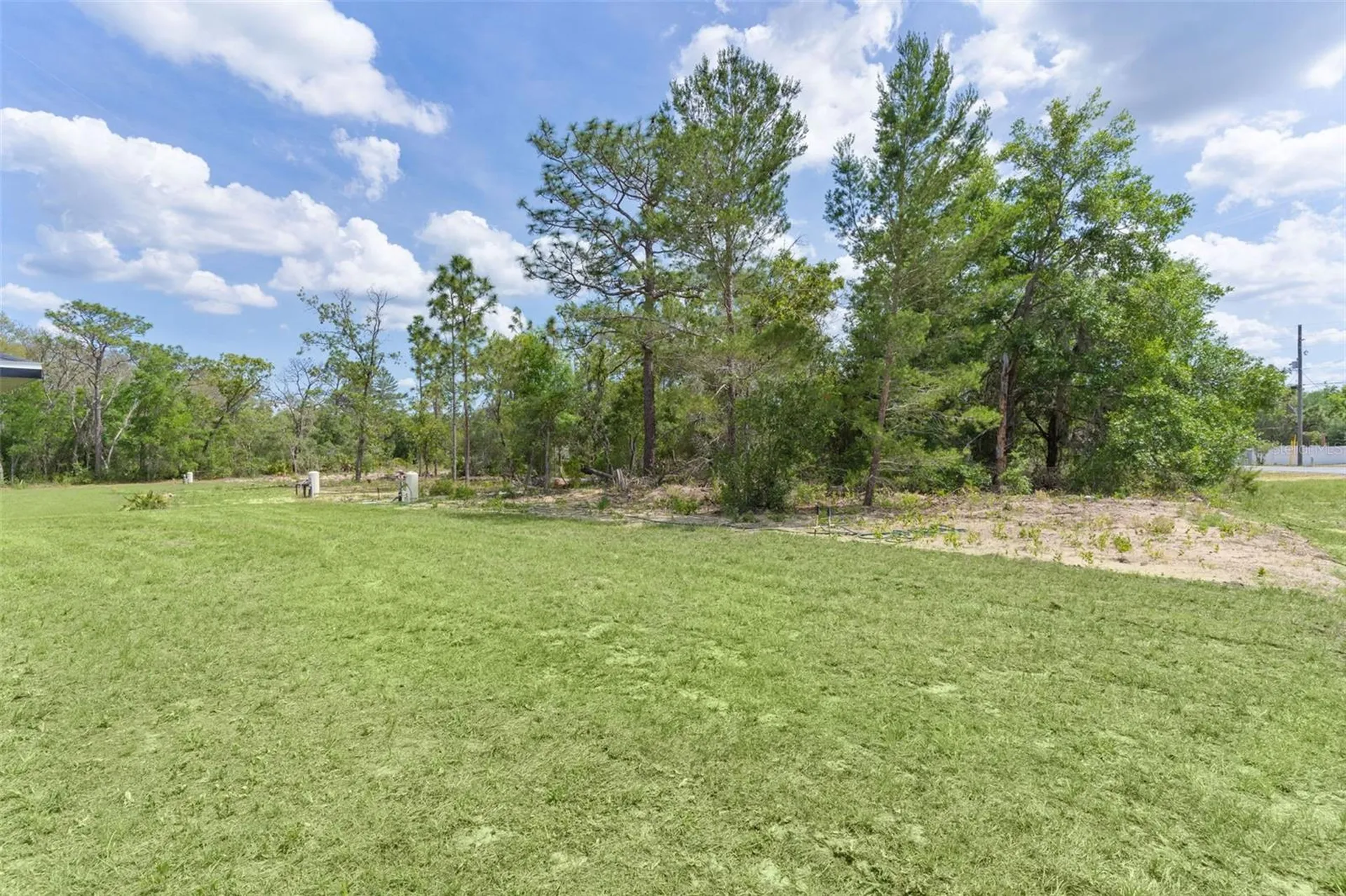 44 Malauka Drive Ocklawaha FL 32179