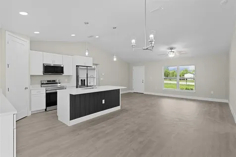 44 Malauka Drive Ocklawaha FL 32179