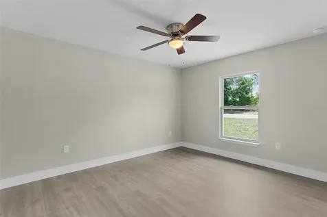 44 Malauka Drive Ocklawaha FL 32179