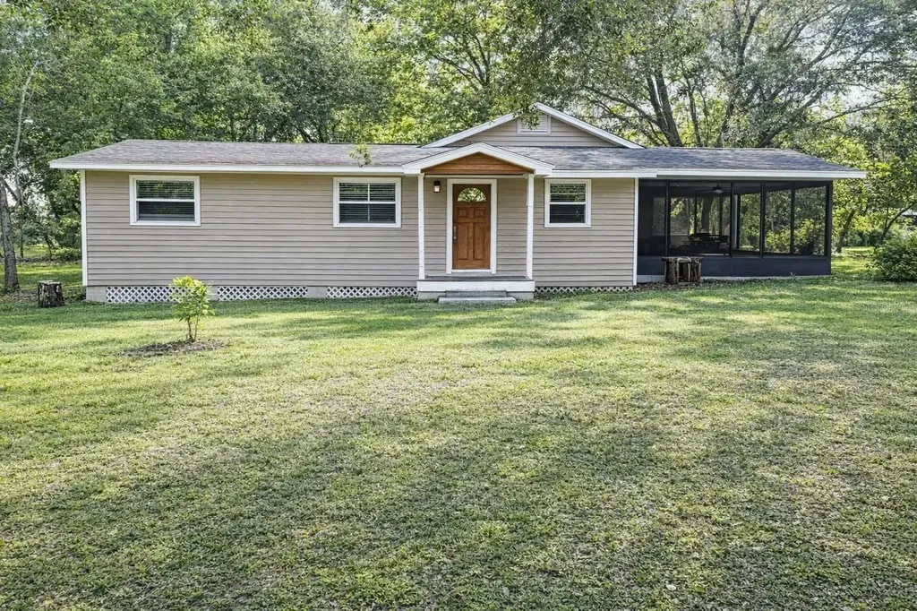 10019 Curley Road San Antonio FL 33576