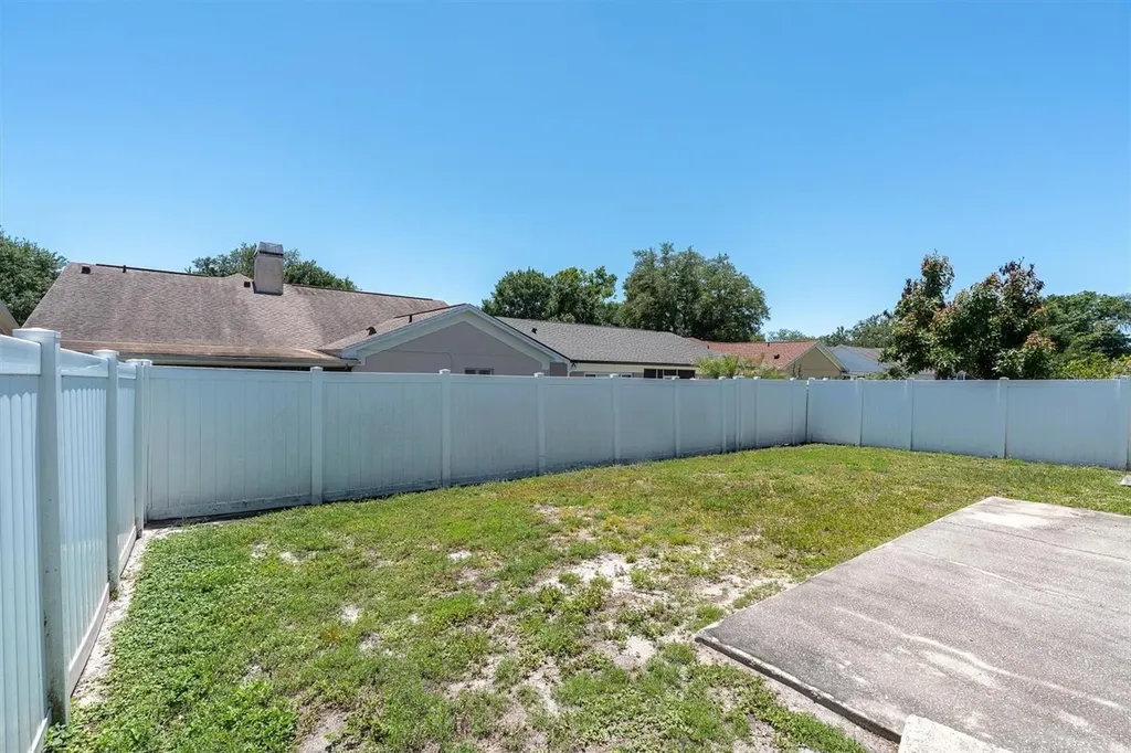 9735 Cypress Shadow Avenue Tampa FL 33647