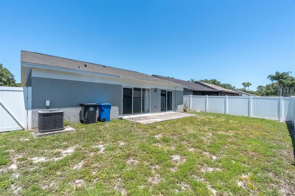9735 Cypress Shadow Avenue Tampa FL 33647