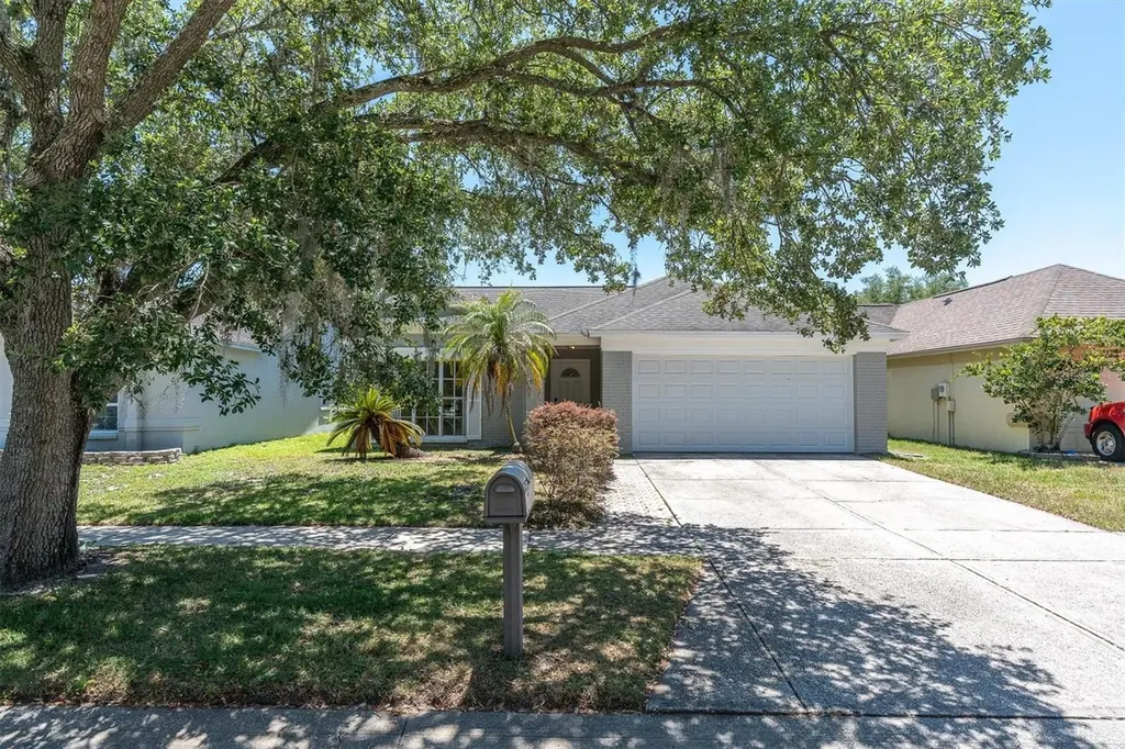 9735 Cypress Shadow Avenue Tampa FL 33647