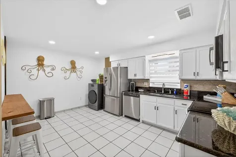8902 N Hamner Avenue Tampa FL 33604