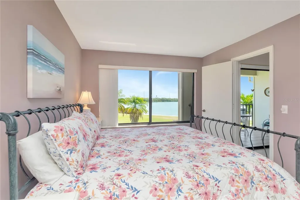 6357 Bahia Del Mar Boulevard St Petersburg FL 33715