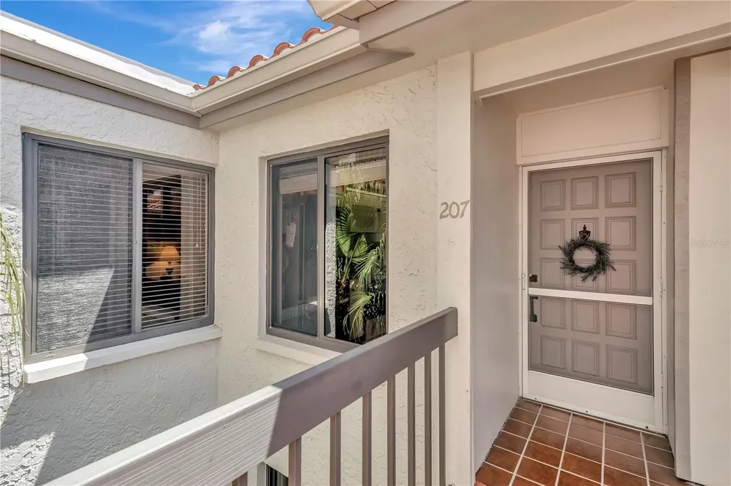 6357 Bahia Del Mar Boulevard St Petersburg FL 33715