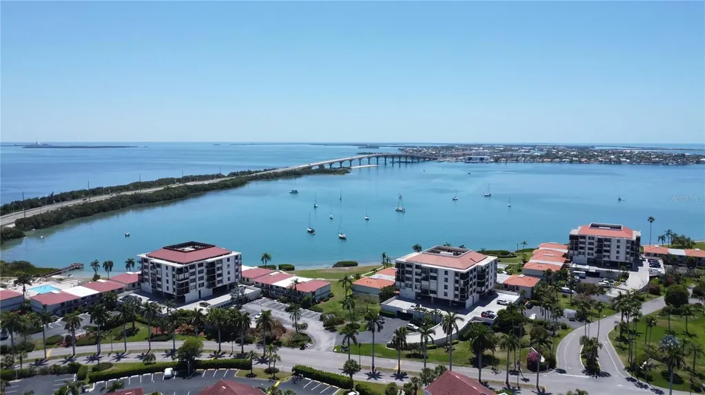 6357 Bahia Del Mar Boulevard St Petersburg FL 33715