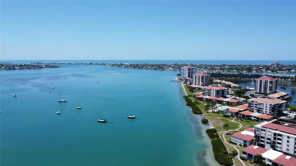 6357 Bahia Del Mar Boulevard St Petersburg FL 33715