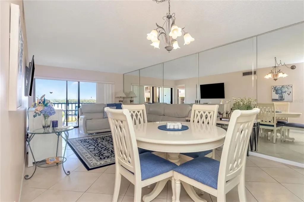 6357 Bahia Del Mar Boulevard St Petersburg FL 33715