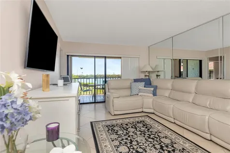6357 Bahia Del Mar Boulevard St Petersburg FL 33715