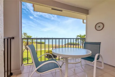 6357 Bahia Del Mar Boulevard St Petersburg FL 33715