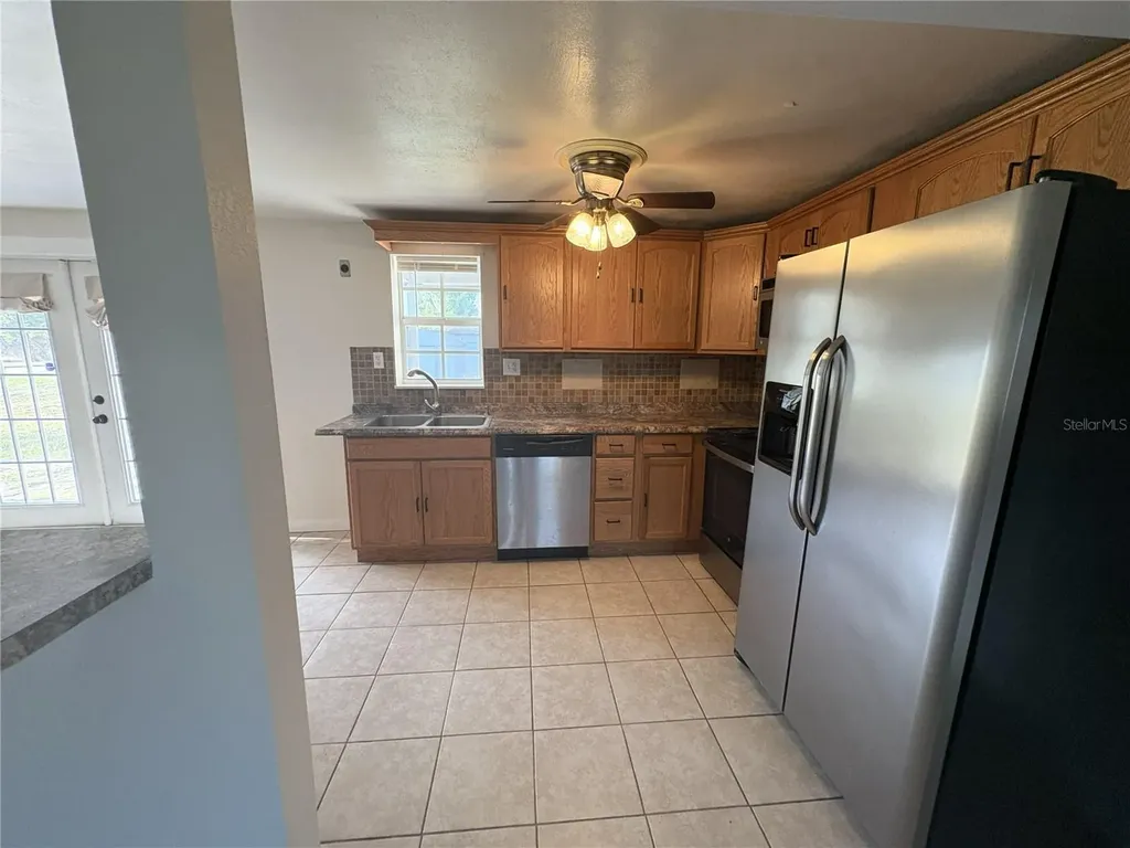 107 W Golf Links Avenue Eustis FL 32726