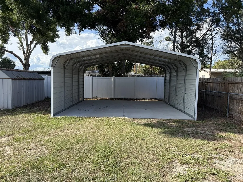 107 W Golf Links Avenue Eustis FL 32726