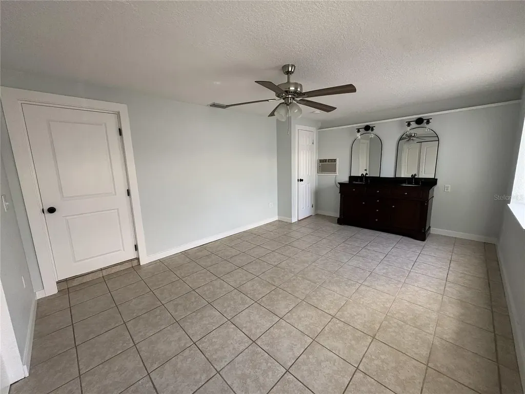 107 W Golf Links Avenue Eustis FL 32726