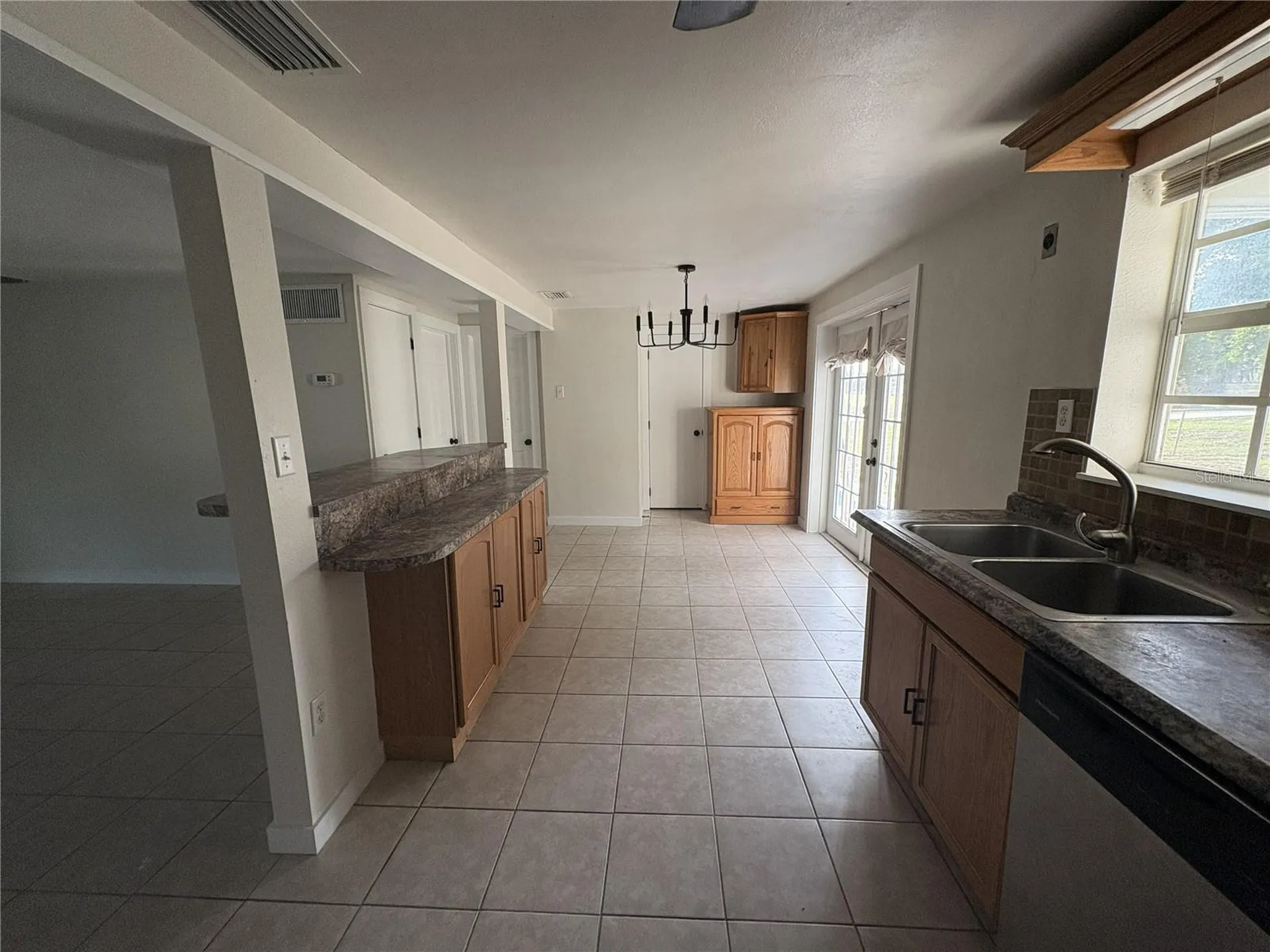 107 W Golf Links Avenue Eustis FL 32726