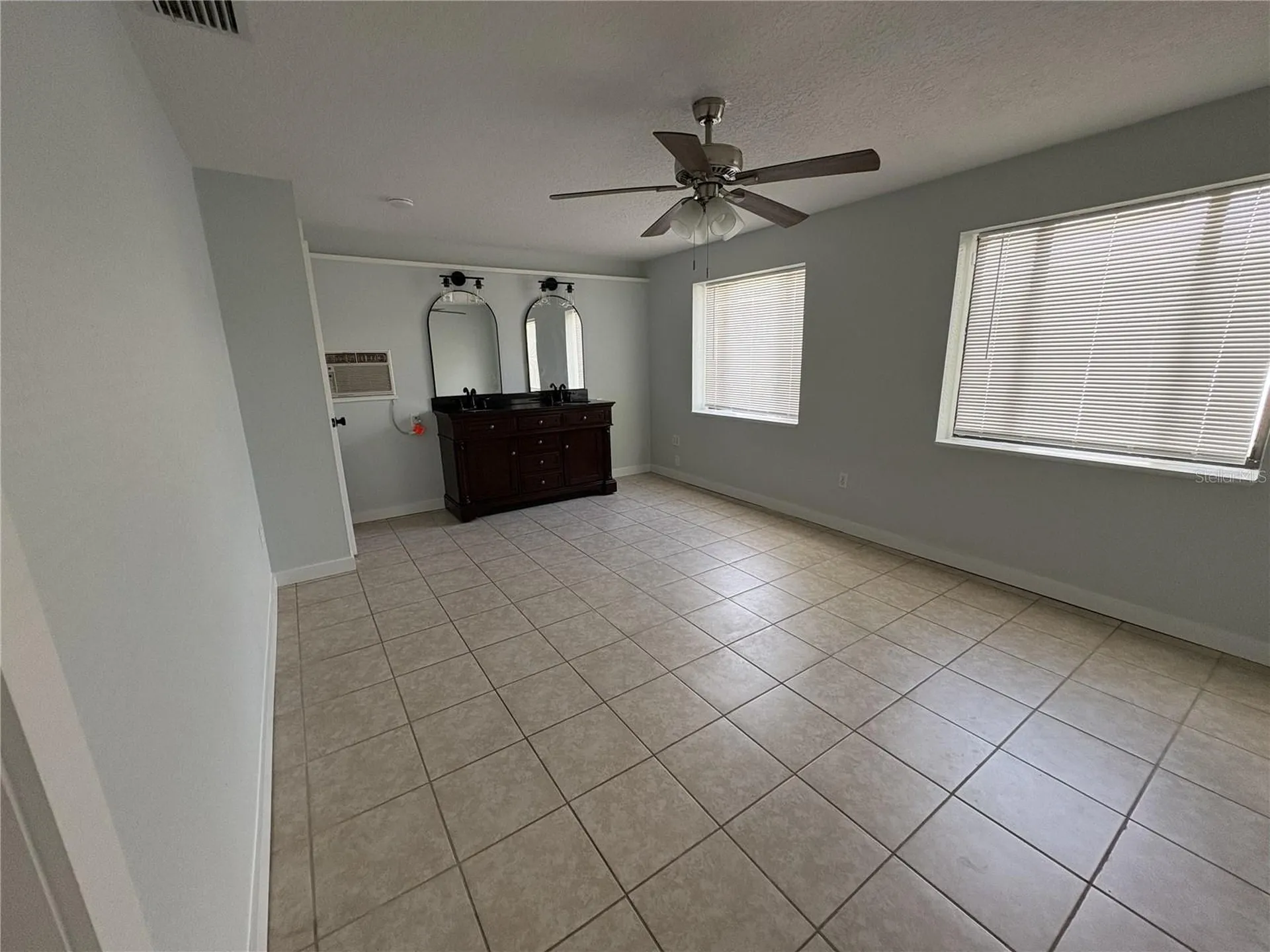 107 W Golf Links Avenue Eustis FL 32726